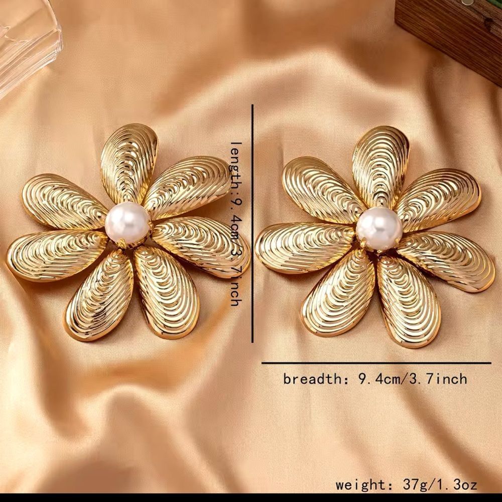 Oversized Gold-Tone Floral Earrings with pearl Accents - Picture 4 of 11